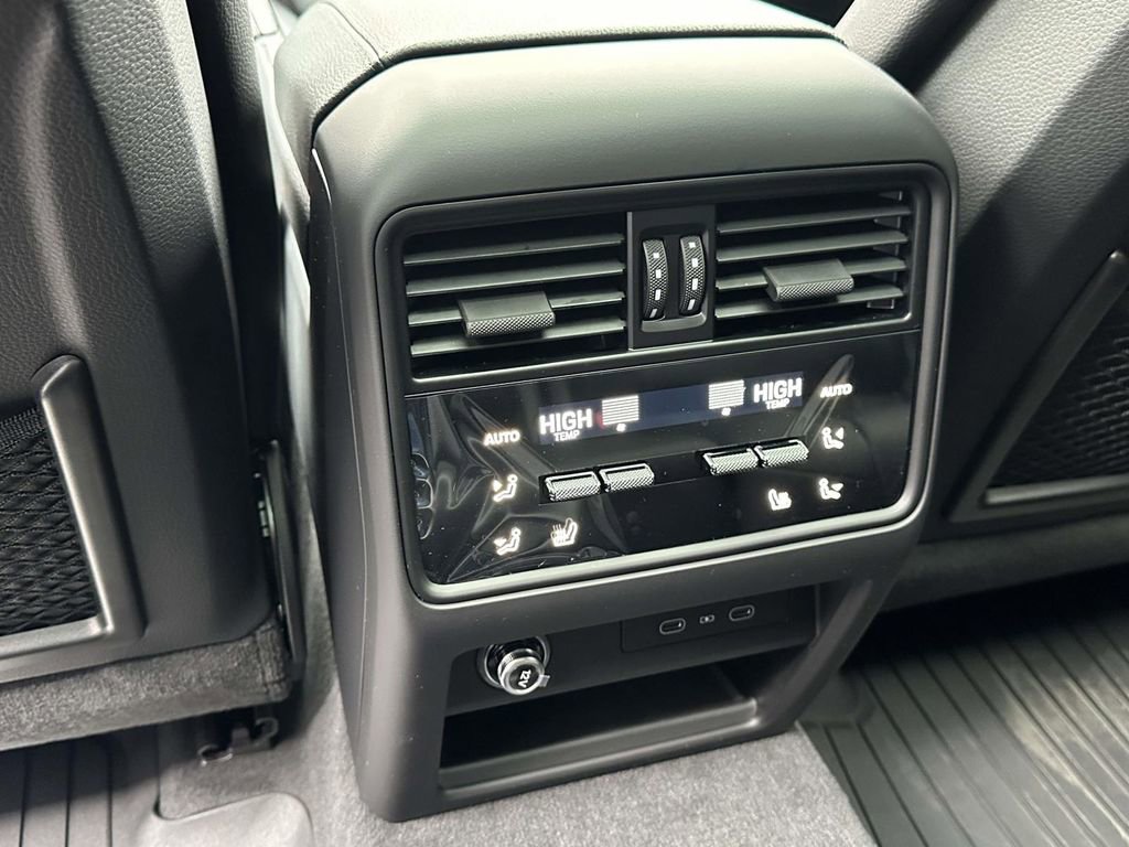 New 2026 Porsche Cayenne AWD/4WD image 14