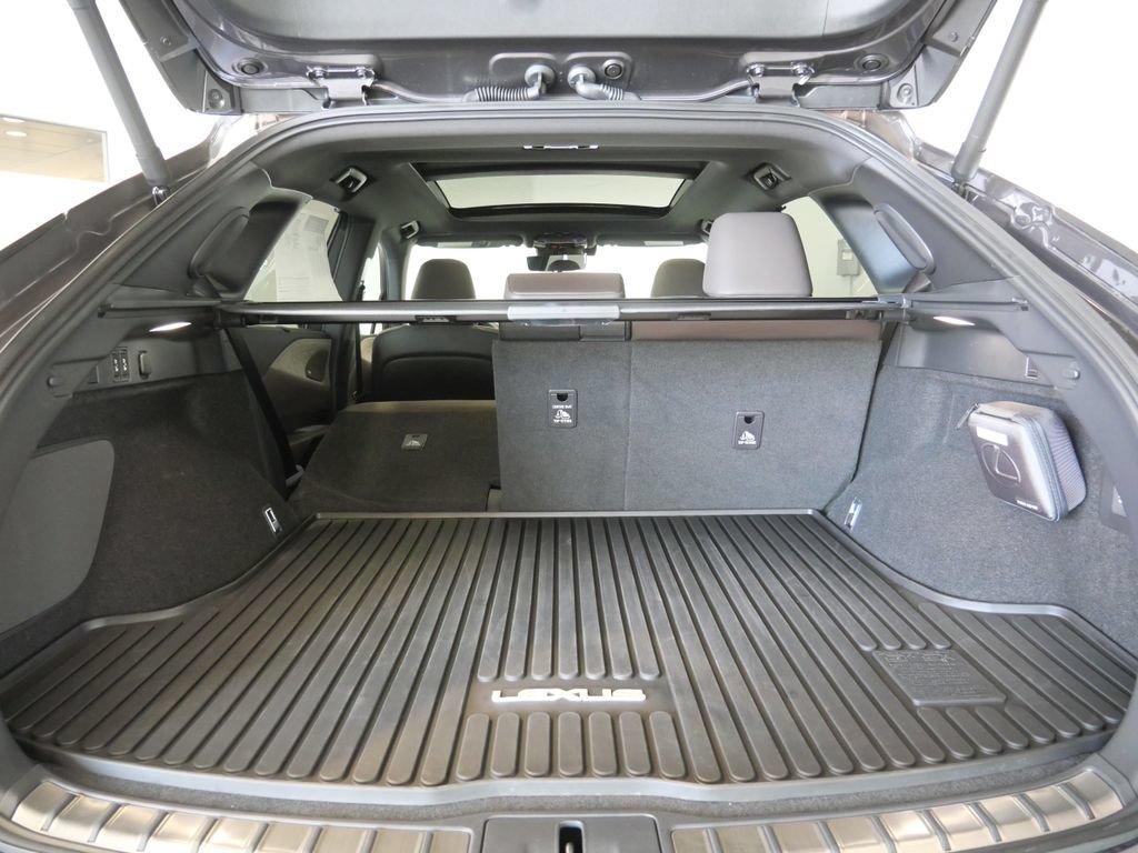 Used 2025 Lexus RX 450h AWD w/ Convenience Package image 33