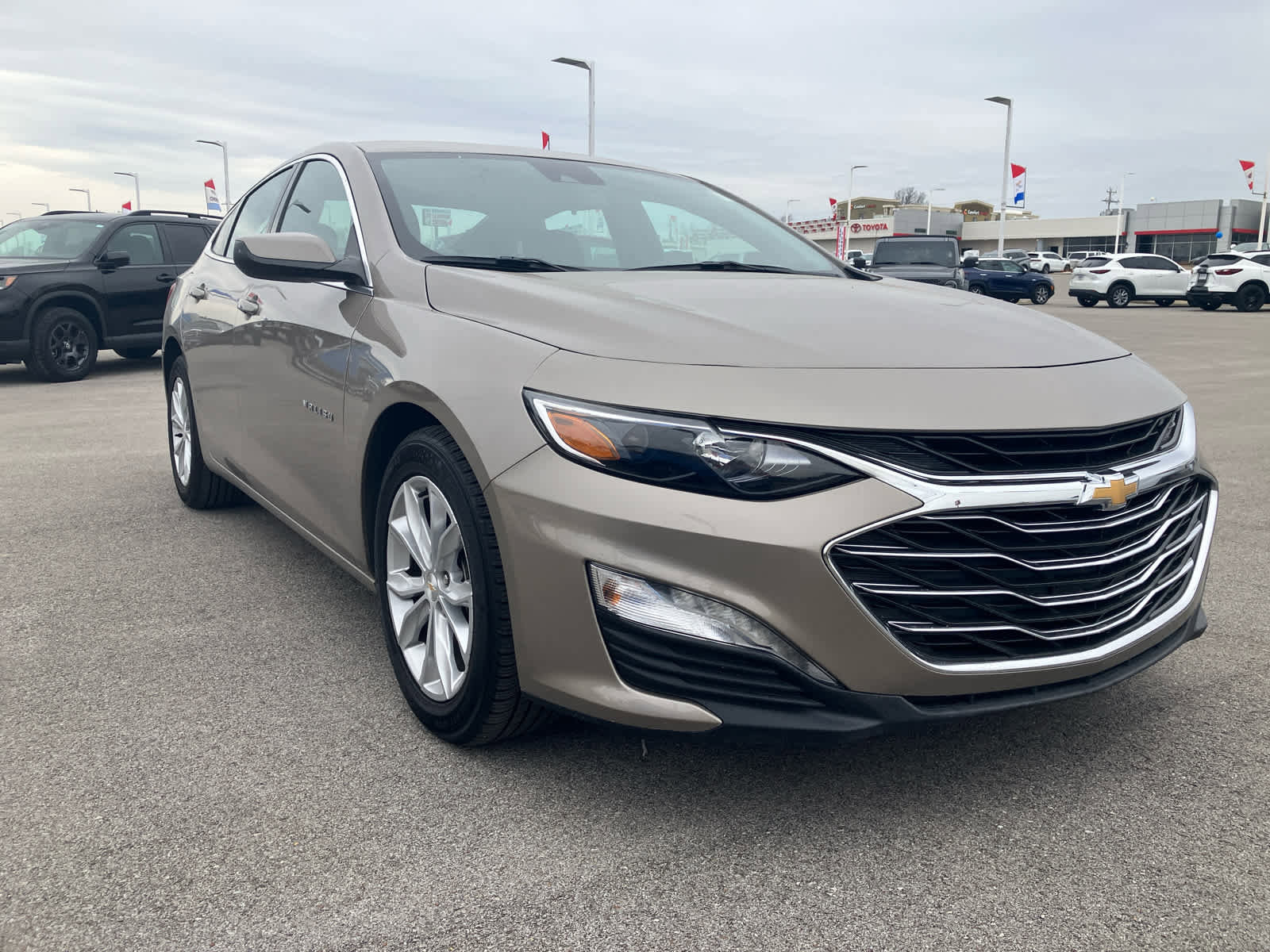 Used 2024 Chevrolet Malibu LT image 1