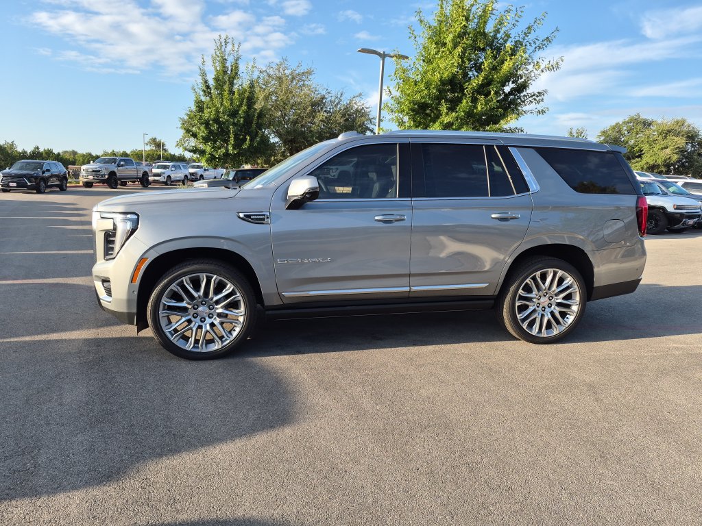 New 2026 GMC Yukon Denali w/ Denali Reserve Package AWD/4WD image 4