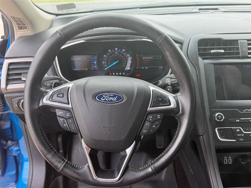 Used 2019 Ford Fusion SE w/ Equipment Group 151A FWD image 12