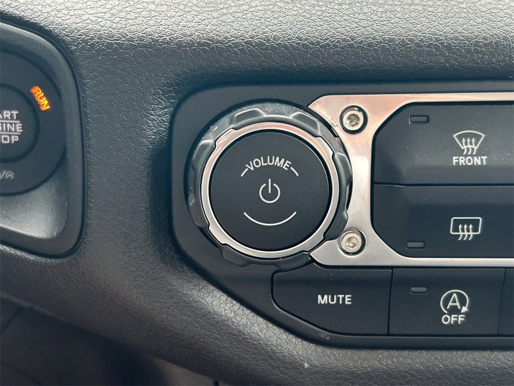 Used 2024 Jeep Wrangler Sport image 39