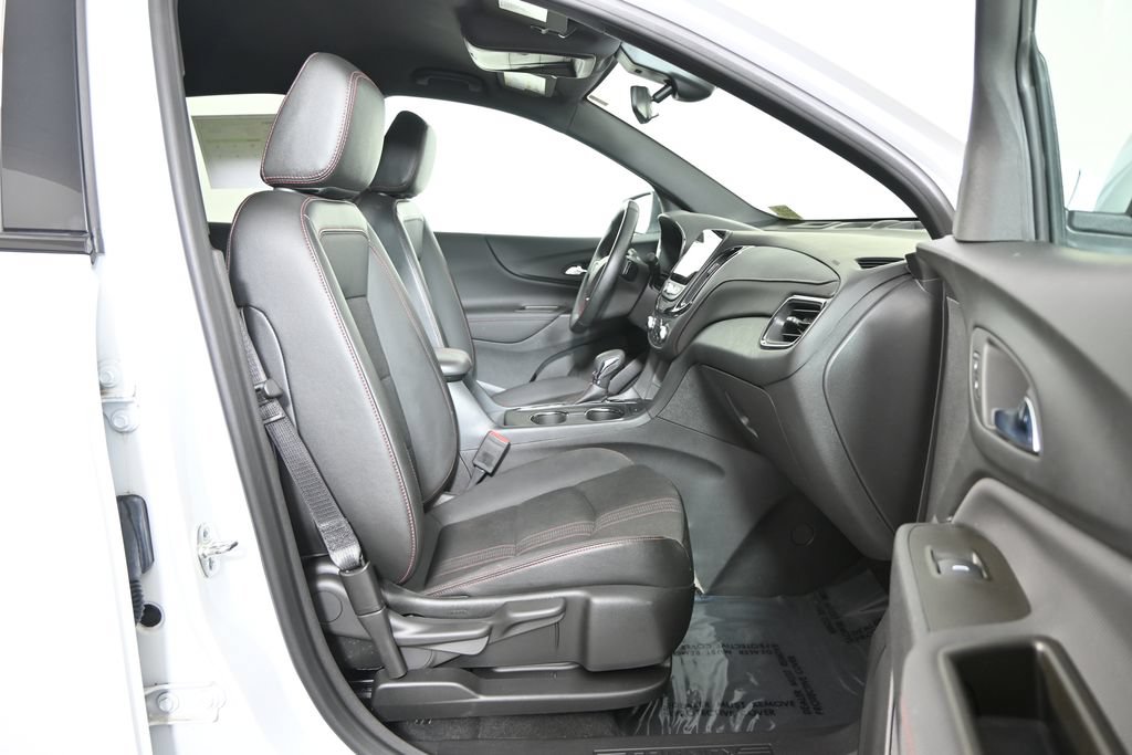 Used 2024 Chevrolet Equinox RS AWD/4WD image 13