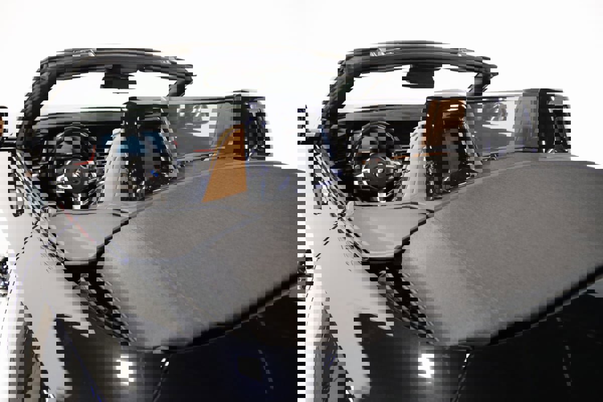 Used 2024 BMW Z4 M40i w/ Premium Package image 65