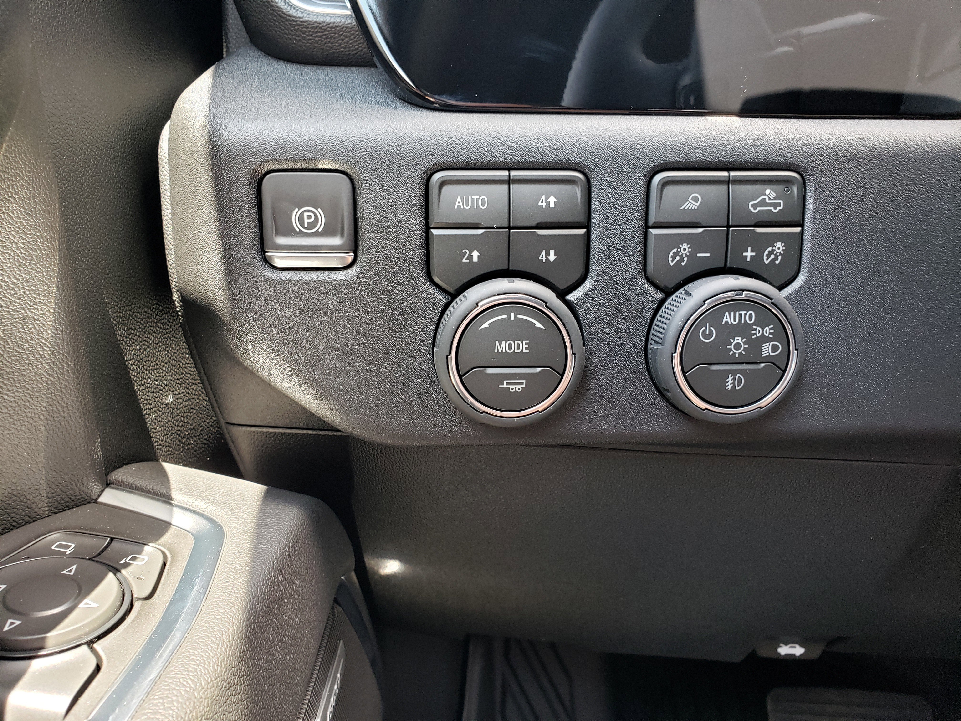 New 2026 Chevrolet Silverado 1500 RST w/ RST All Star Premium Package AWD/4WD image 13