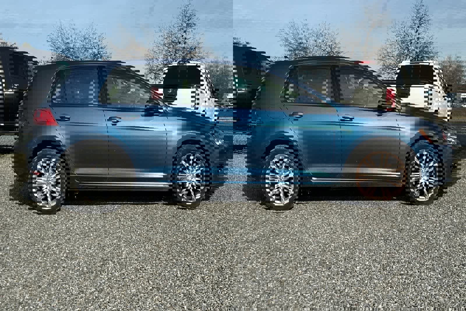 Used 2015 Volkswagen Golf TDI SE image 9