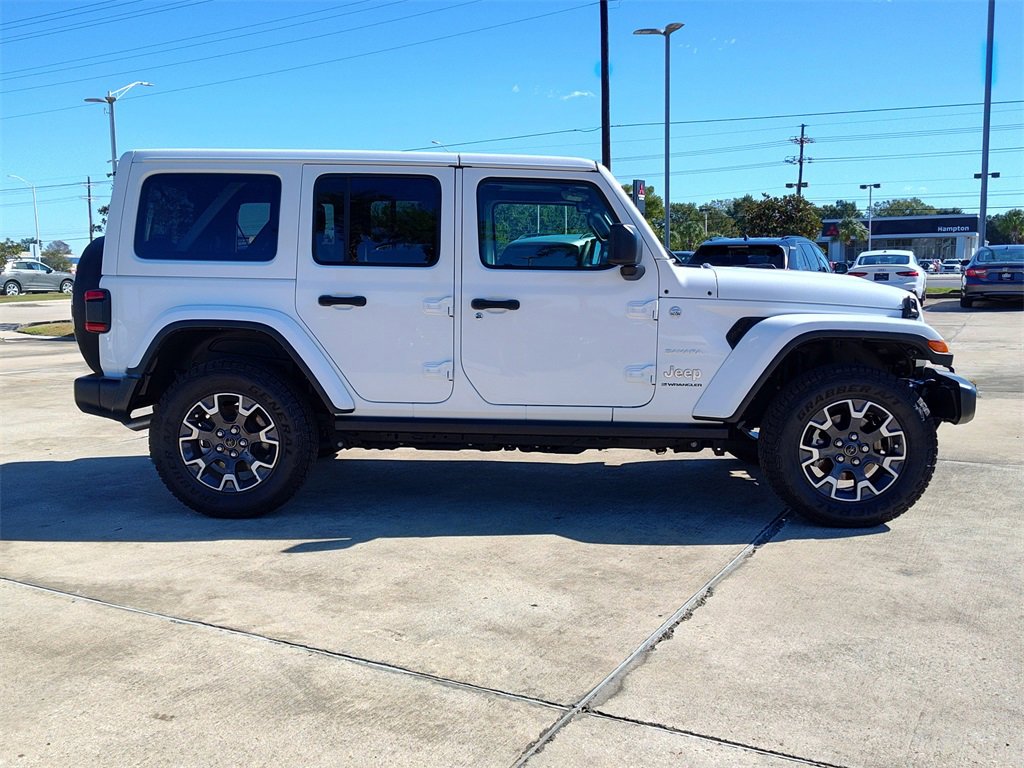 Used 2024 Jeep Wrangler Sahara w/ Technology Group image 11