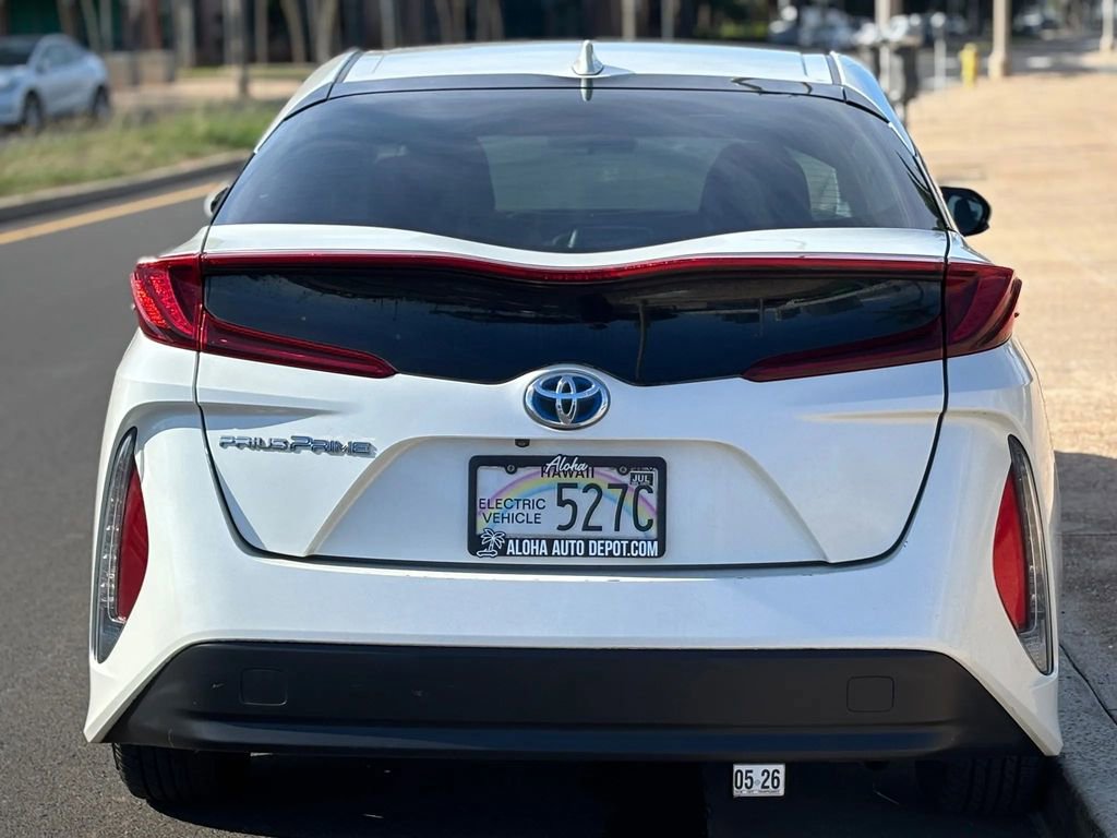 Used 2018 Toyota Prius Prime Plus image 4