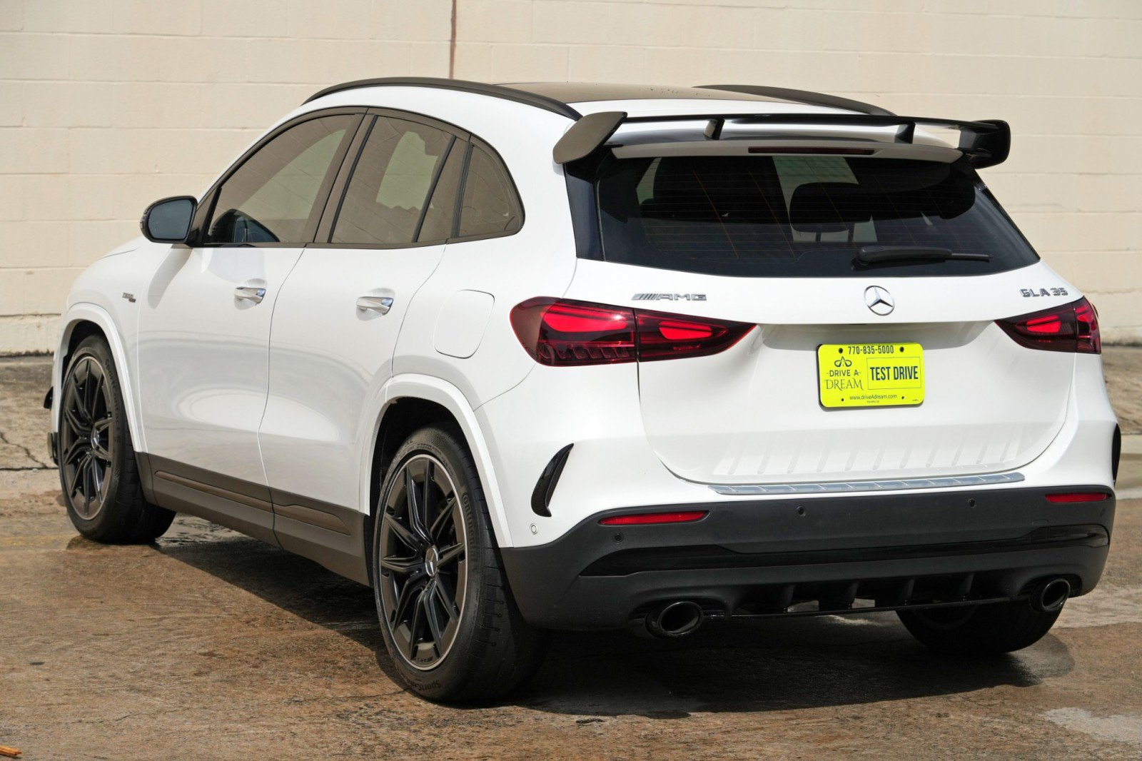 Used 2025 Mercedes-Benz GLA 35 AMG 4MATIC w/ AMG Aerodynamics Package image 53
