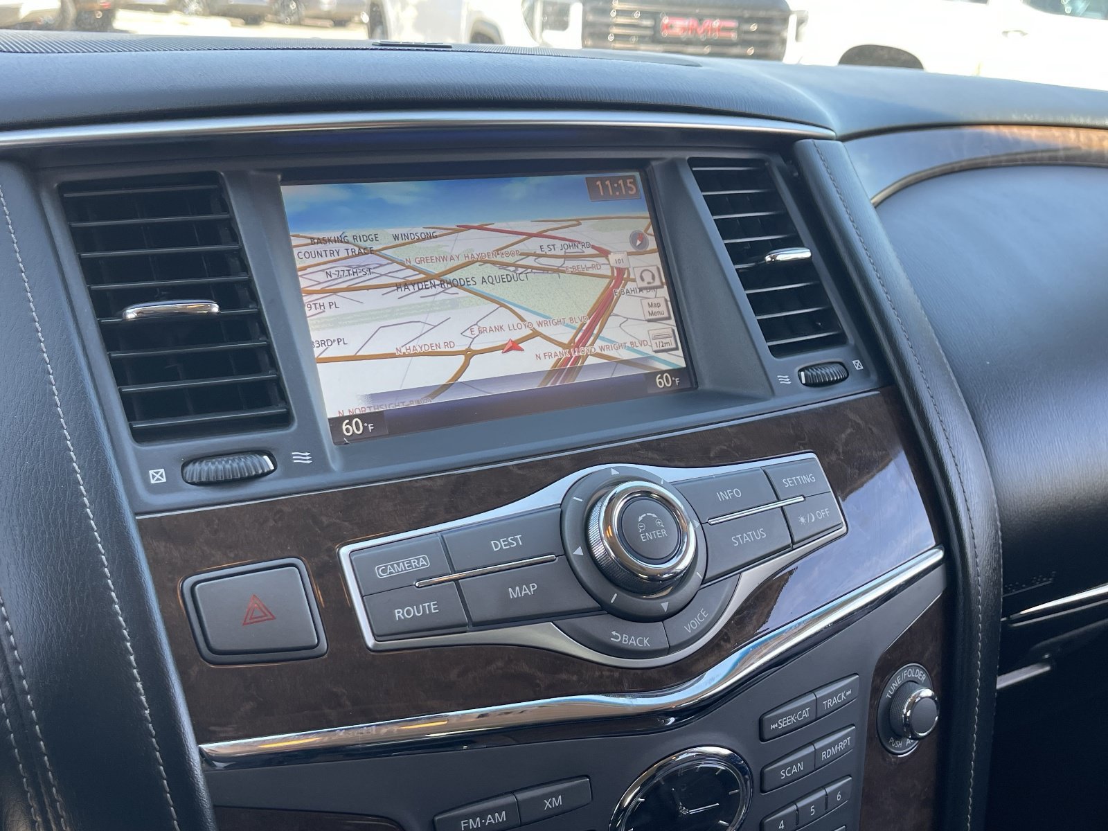 Used 2017 INFINITI QX80 4WD w/ Driver Assistance Package image 31