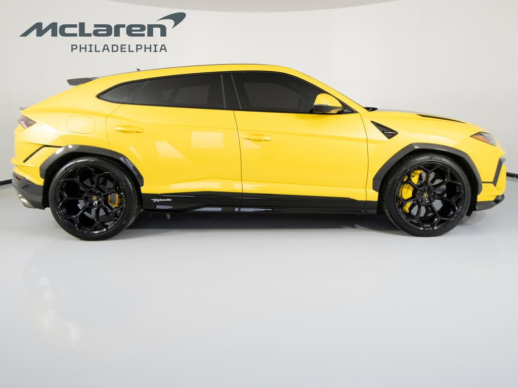 Used 2023 Lamborghini Urus Performante image 4