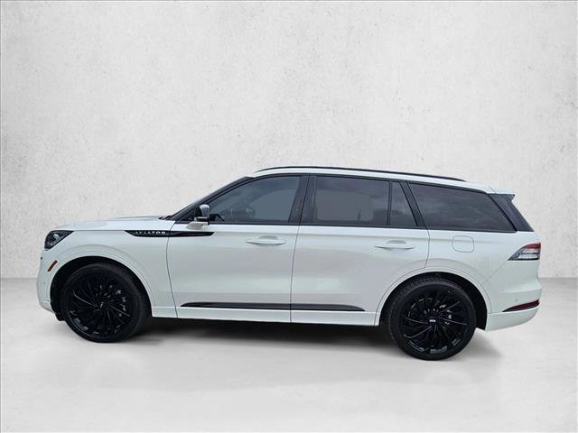 Used 2023 Lincoln Aviator Reserve w/ Equipment Group 201A RWD image 9