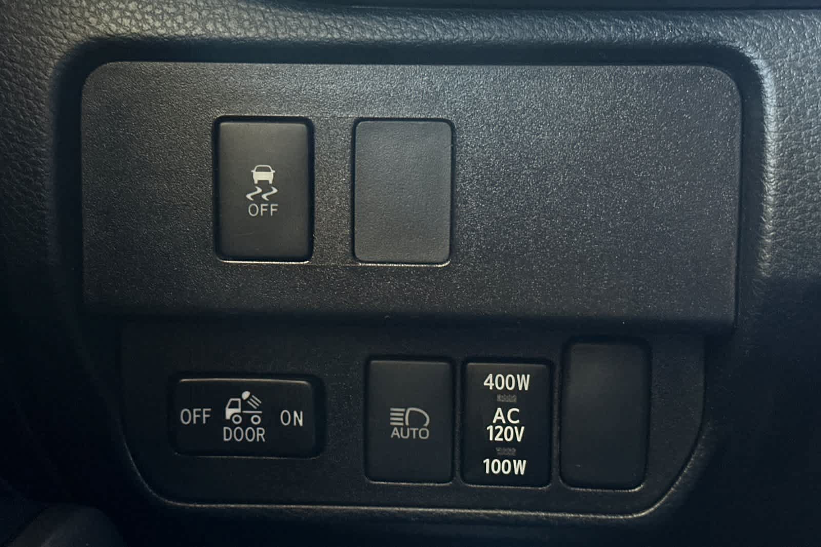 Used 2021 Toyota Tacoma TRD Off-Road w/ Technology Package AWD/4WD image 29