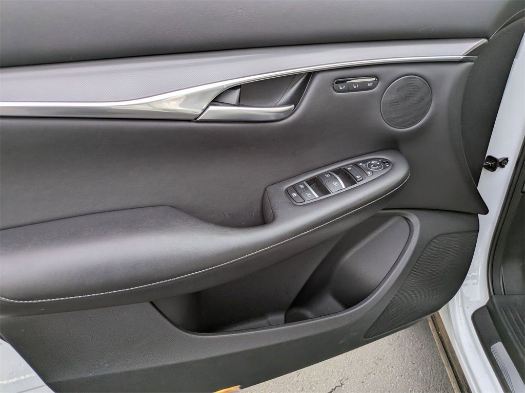 Used 2024 INFINITI QX50 Luxe image 15