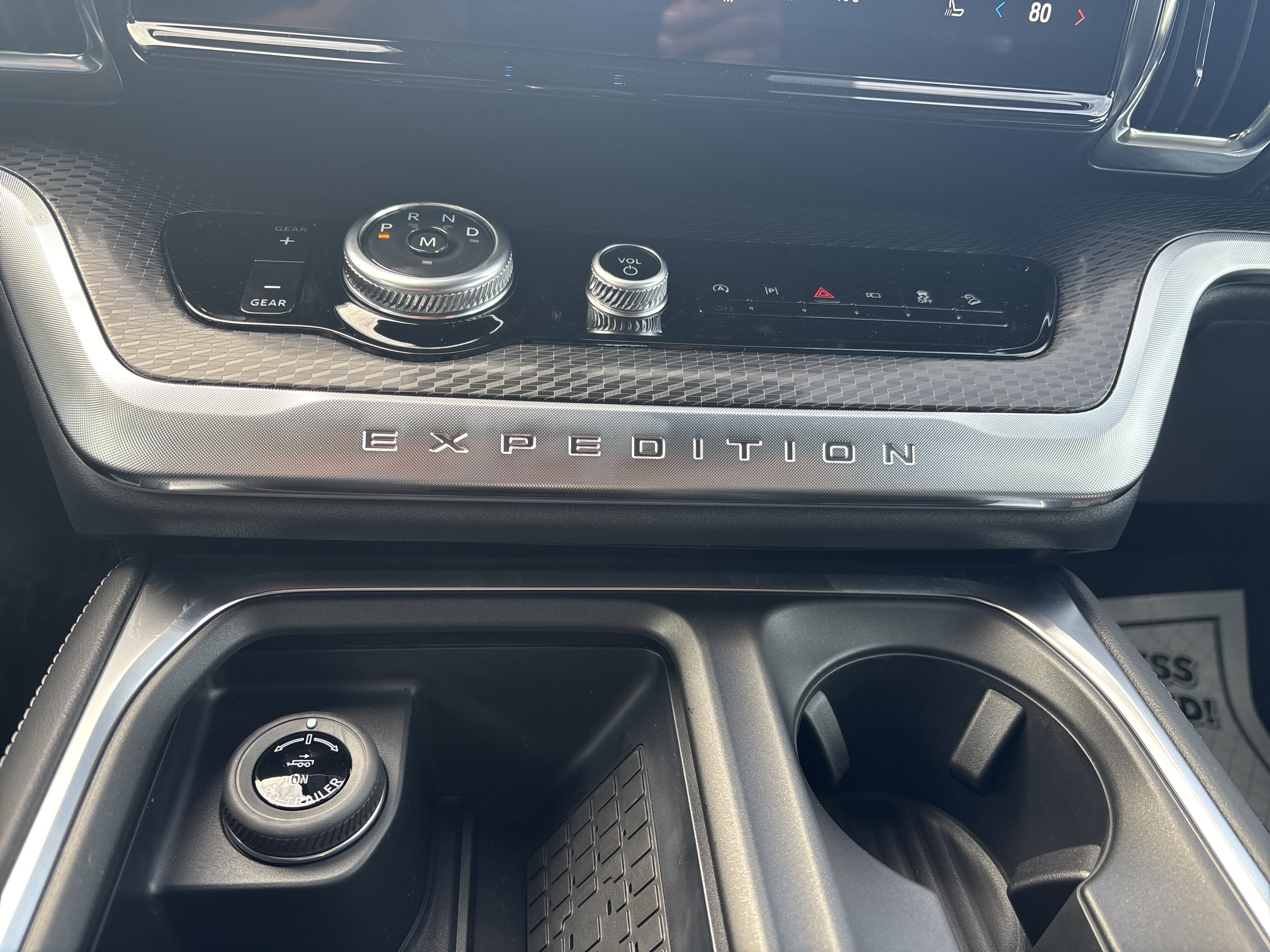 New 2025 Ford Expedition Max Platinum image 25