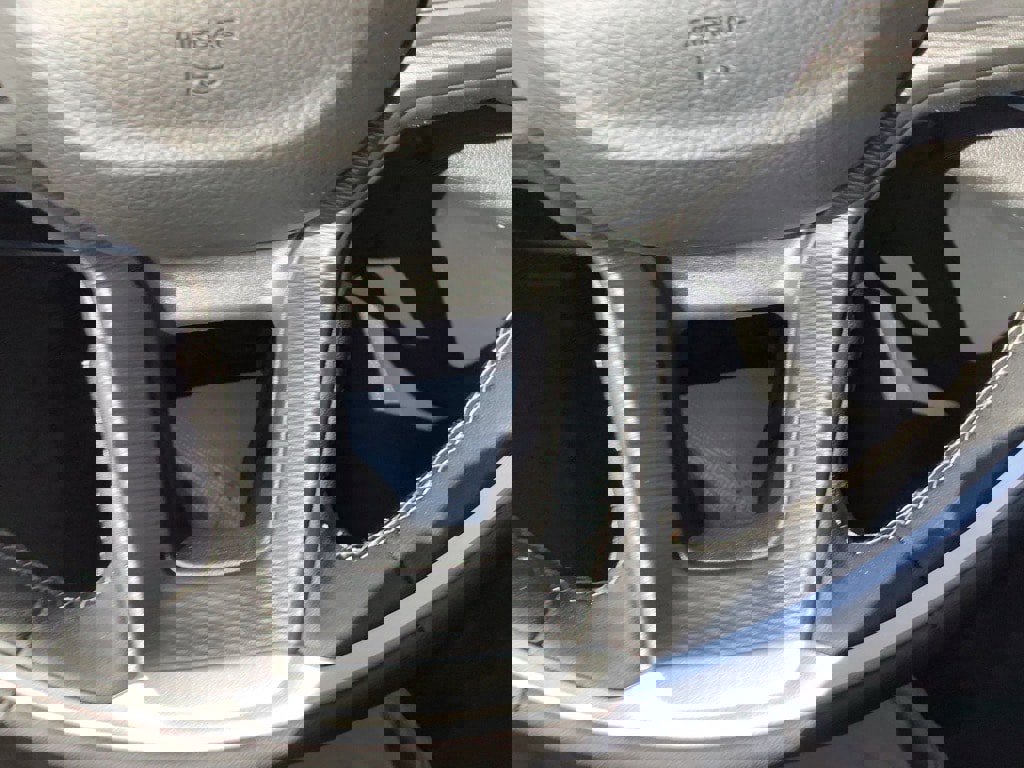 New 2025 Jeep Grand Cherokee L Laredo w/ Luxury Tech Group I image 17