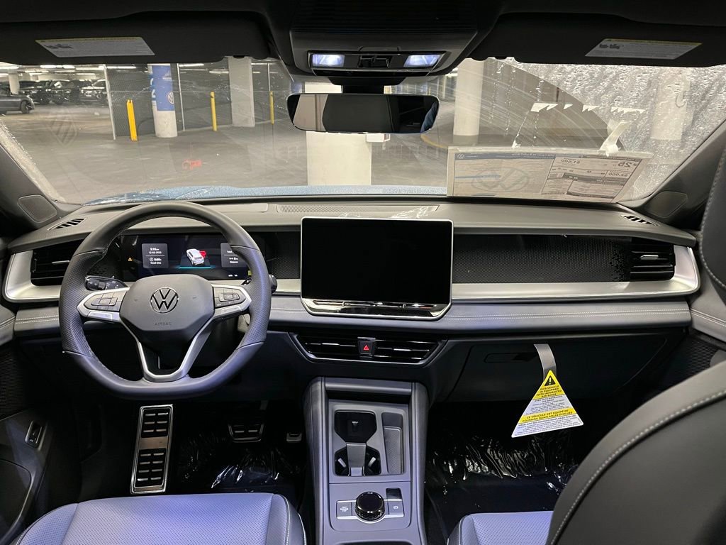 New 2026 Volkswagen Tiguan SE R-Line AWD/4WD image 7