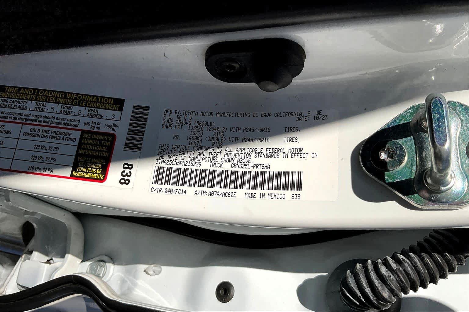 Used 2023 Toyota Tacoma SR5 RWD image 33