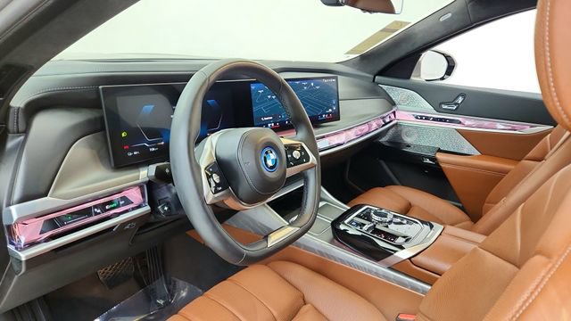 Used 2023 BMW i7 xDrive60 image 19