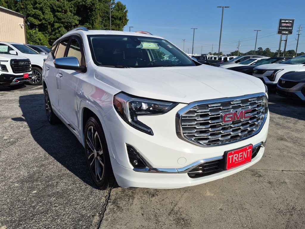 Used 2018 GMC Terrain Denali w/ Driver Alert Package II FWD image 5