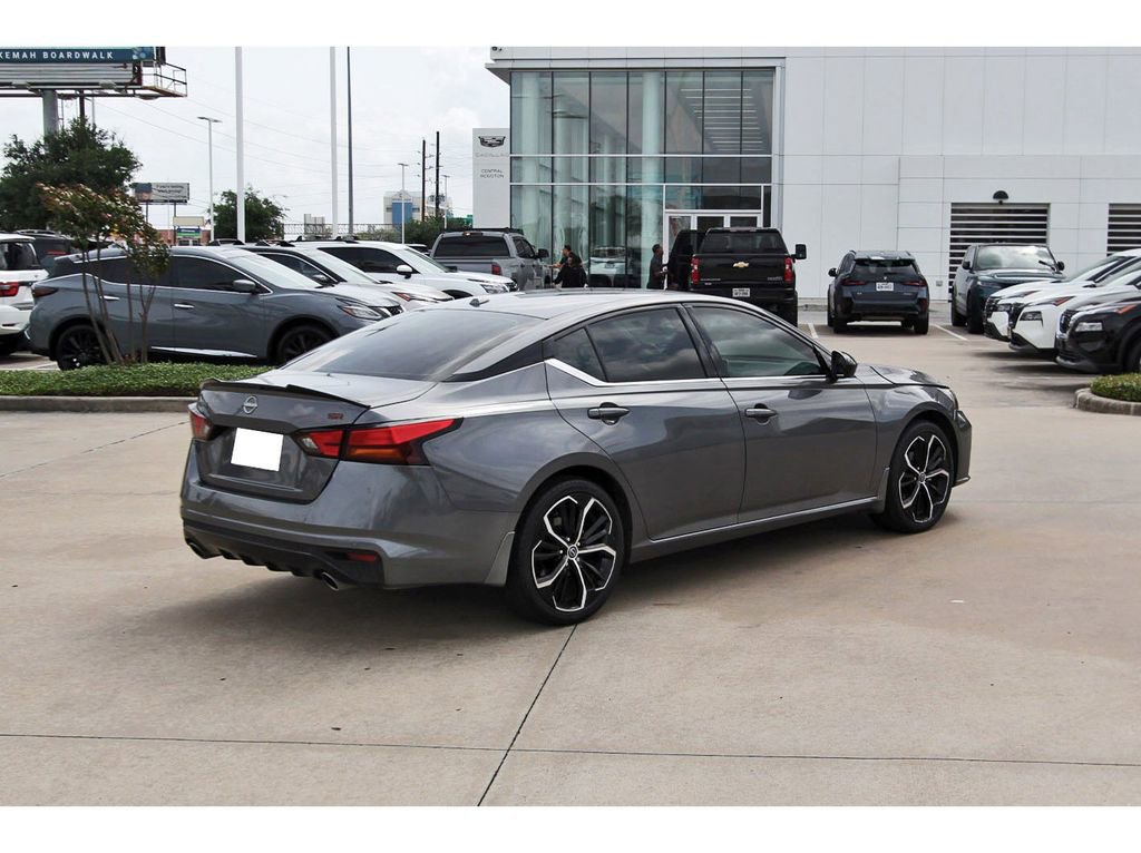 Used 2024 Nissan Altima 2.5 SR image 6