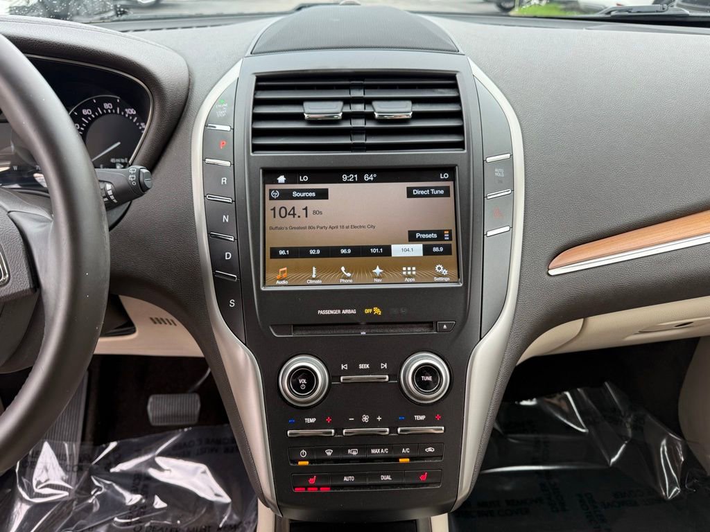 Used 2017 Lincoln MKC Select w/ Select Plus Package image 12