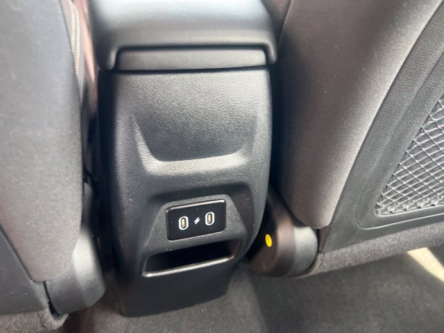 Used 2026 Hyundai Venue SEL FWD image 25