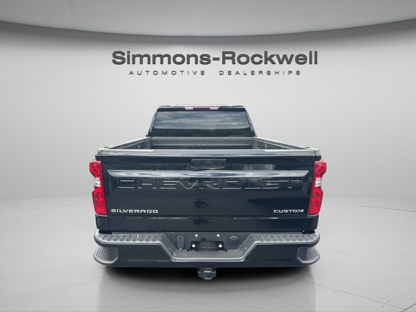 Used 2024 Chevrolet Silverado 1500 Custom AWD/4WD image 3