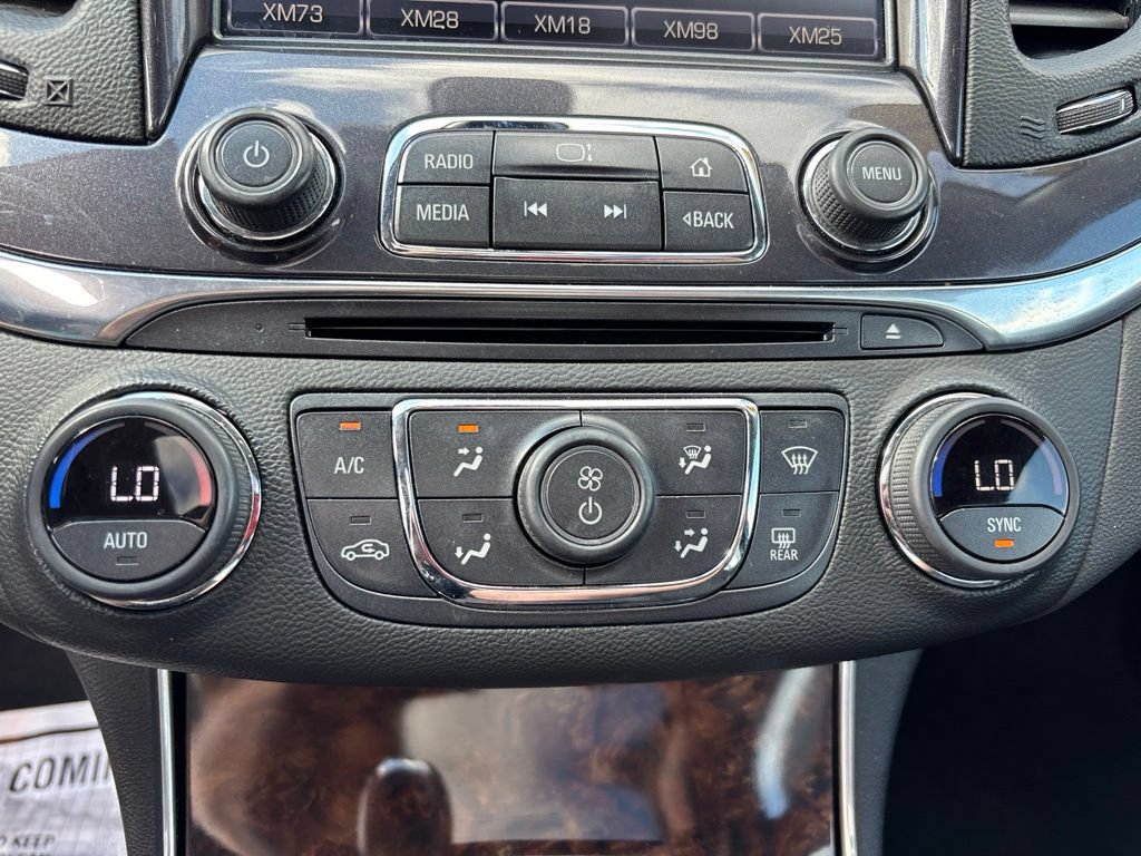 Used 2014 Chevrolet Impala LT w/ Convenience Package FWD image 27