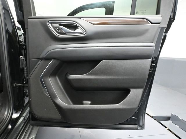 Used 2024 GMC Yukon XL SLE AWD/4WD image 43