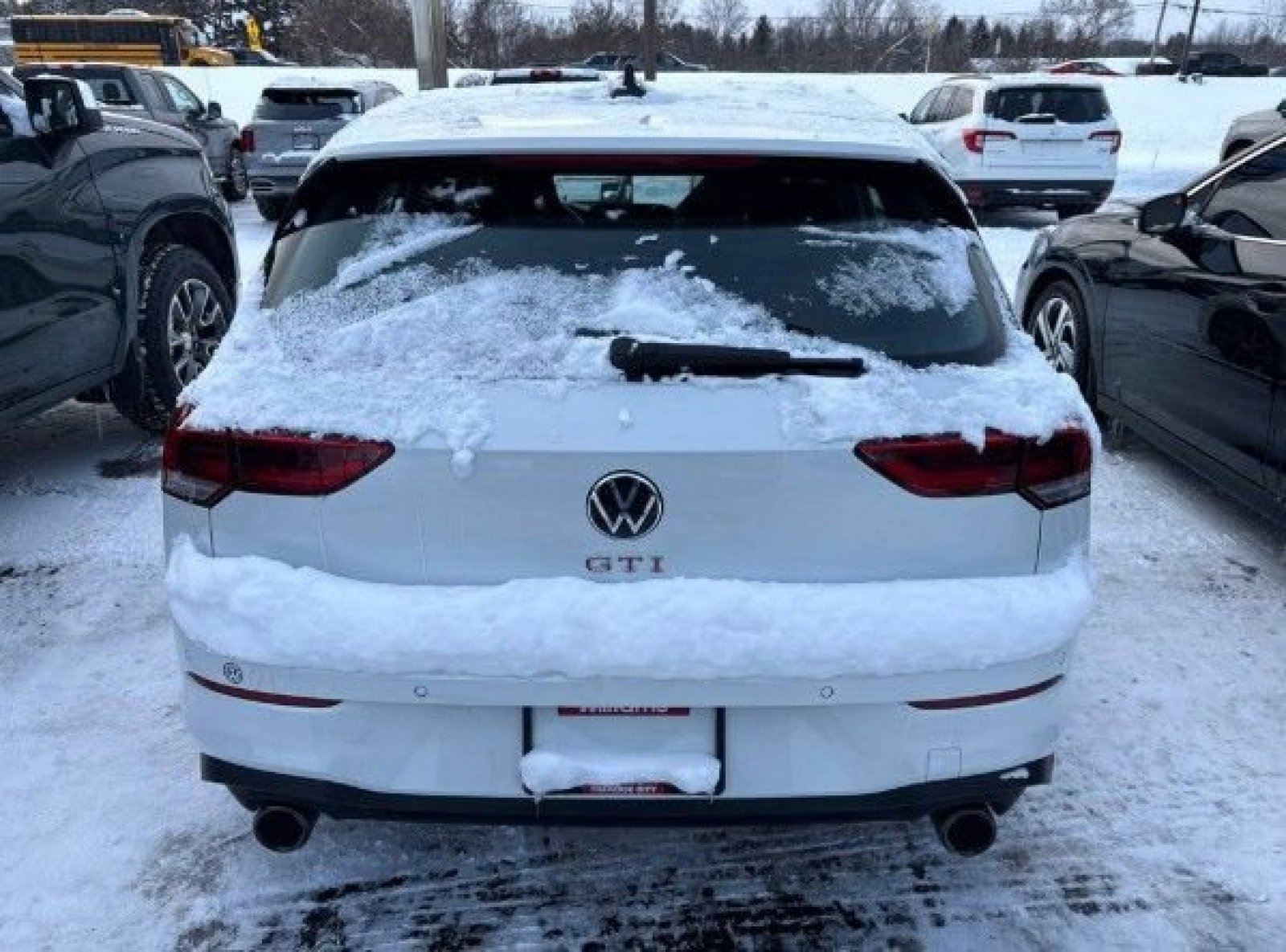 Used 2022 Volkswagen GTI SE image 4