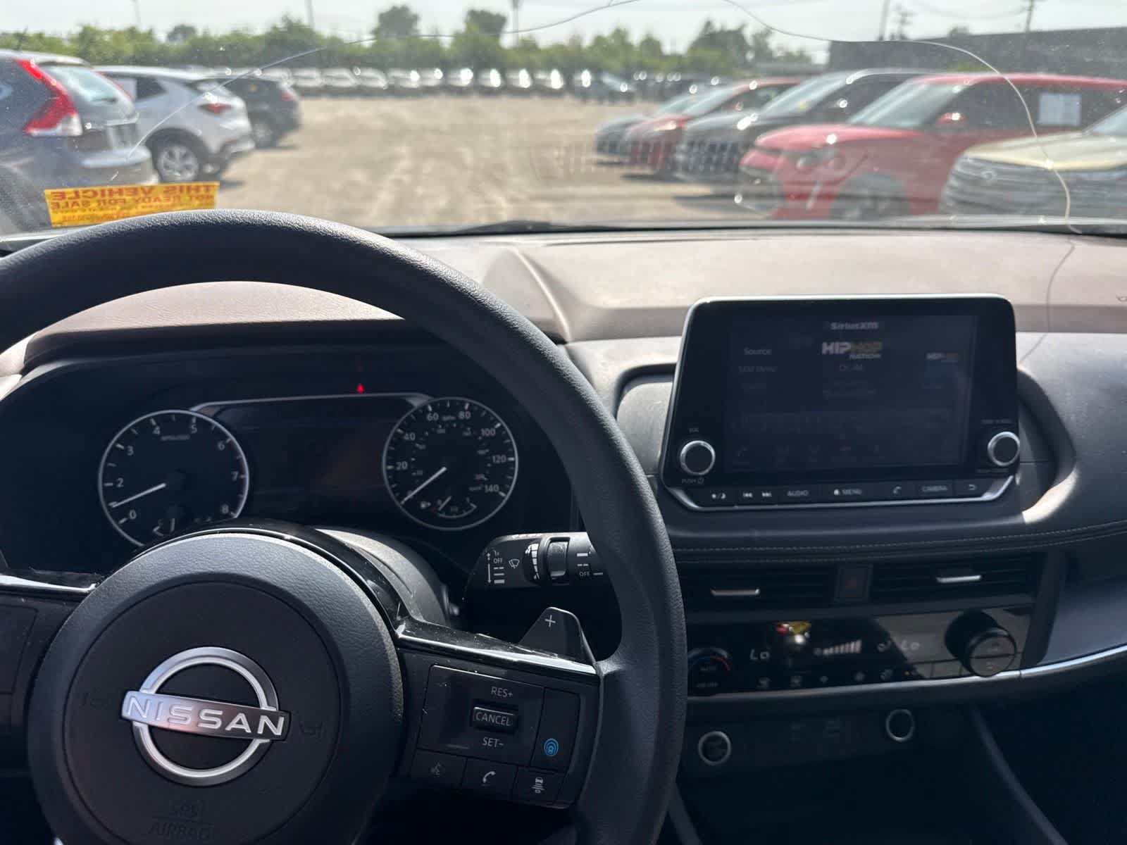 Used 2023 Nissan Rogue SV AWD/4WD image 19