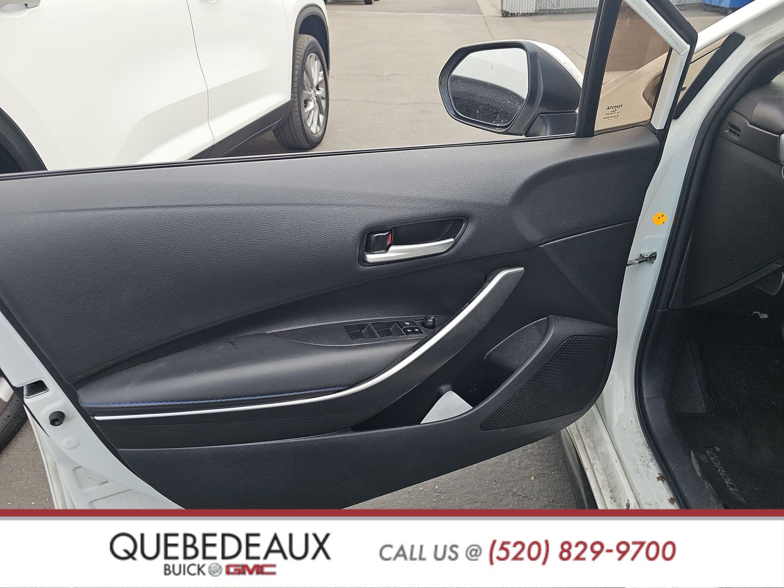 Used 2020 Toyota Corolla SE w/ Carpet Mat Package (TMS) image 9