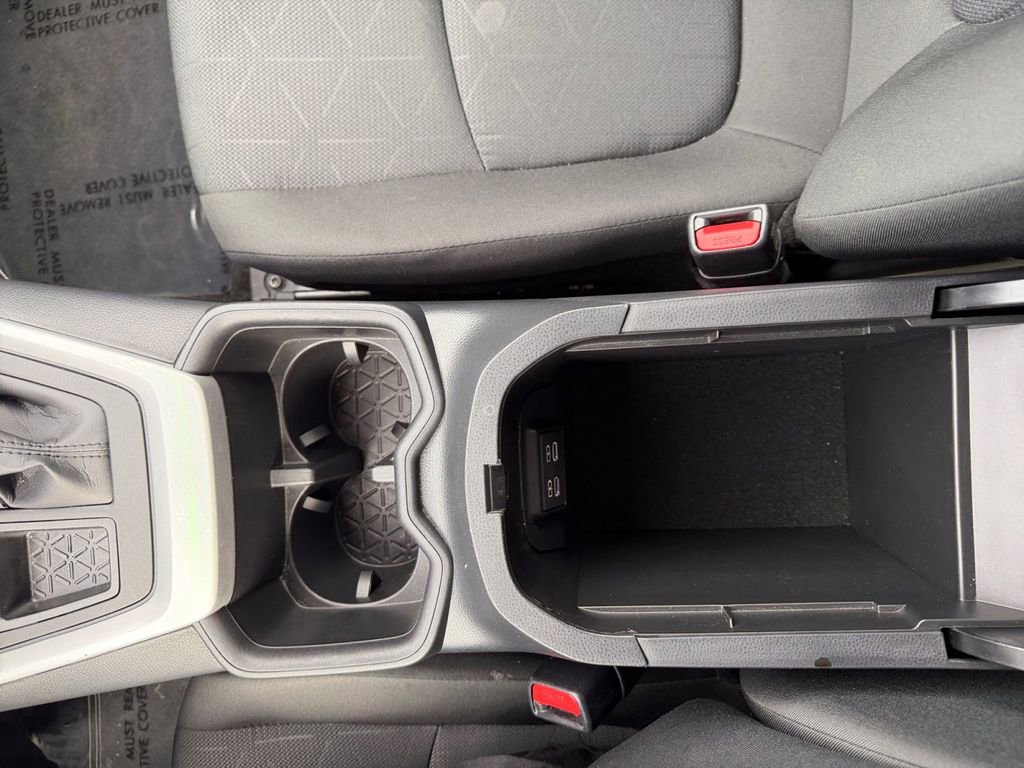 Used 2025 Toyota RAV4 XLE image 23