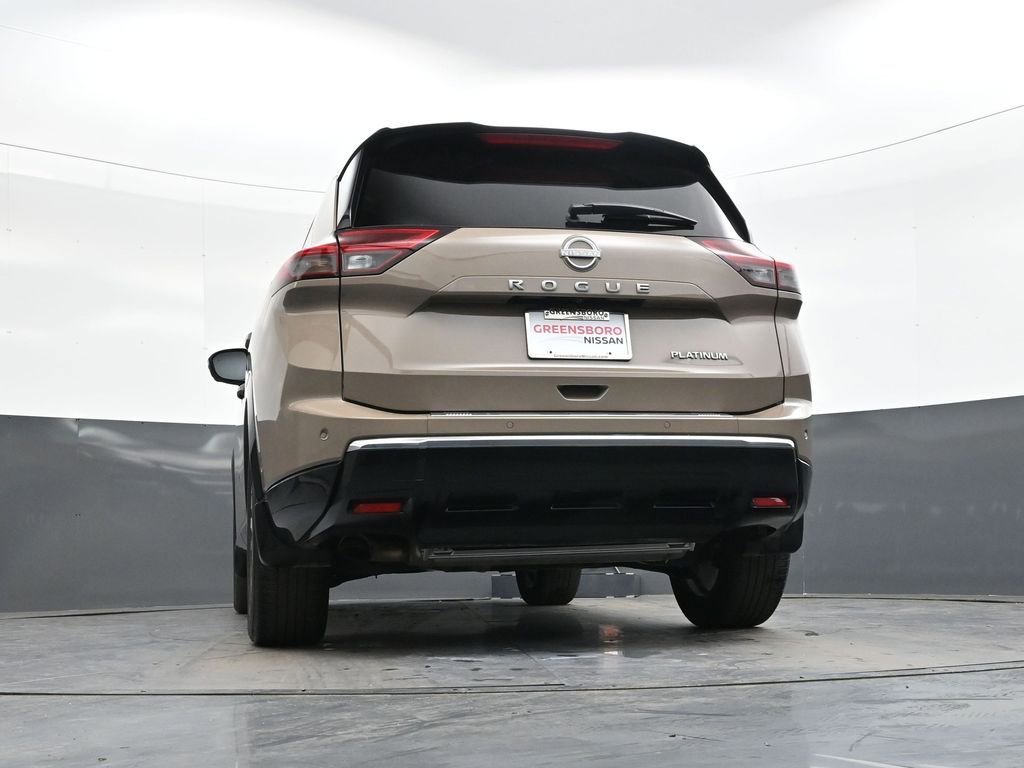 Used 2024 Nissan Rogue Platinum image 33