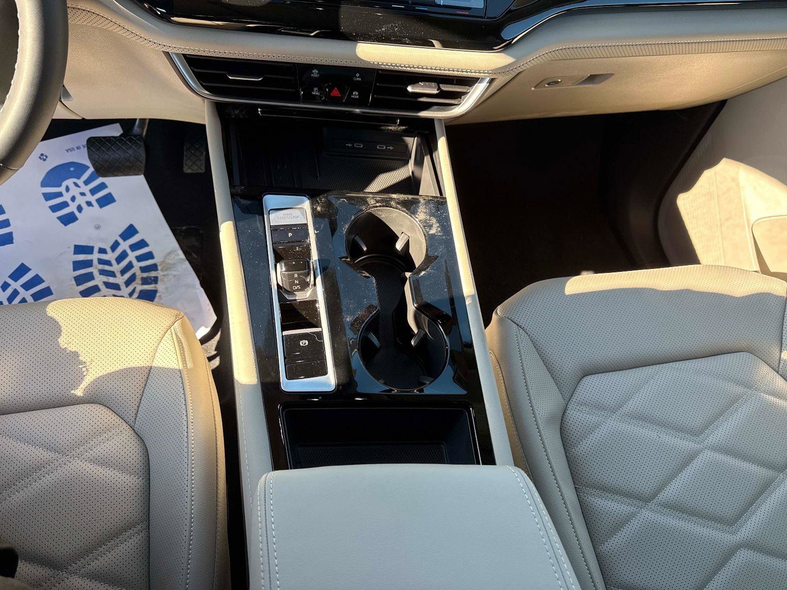 New 2026 Volkswagen Atlas SE image 24