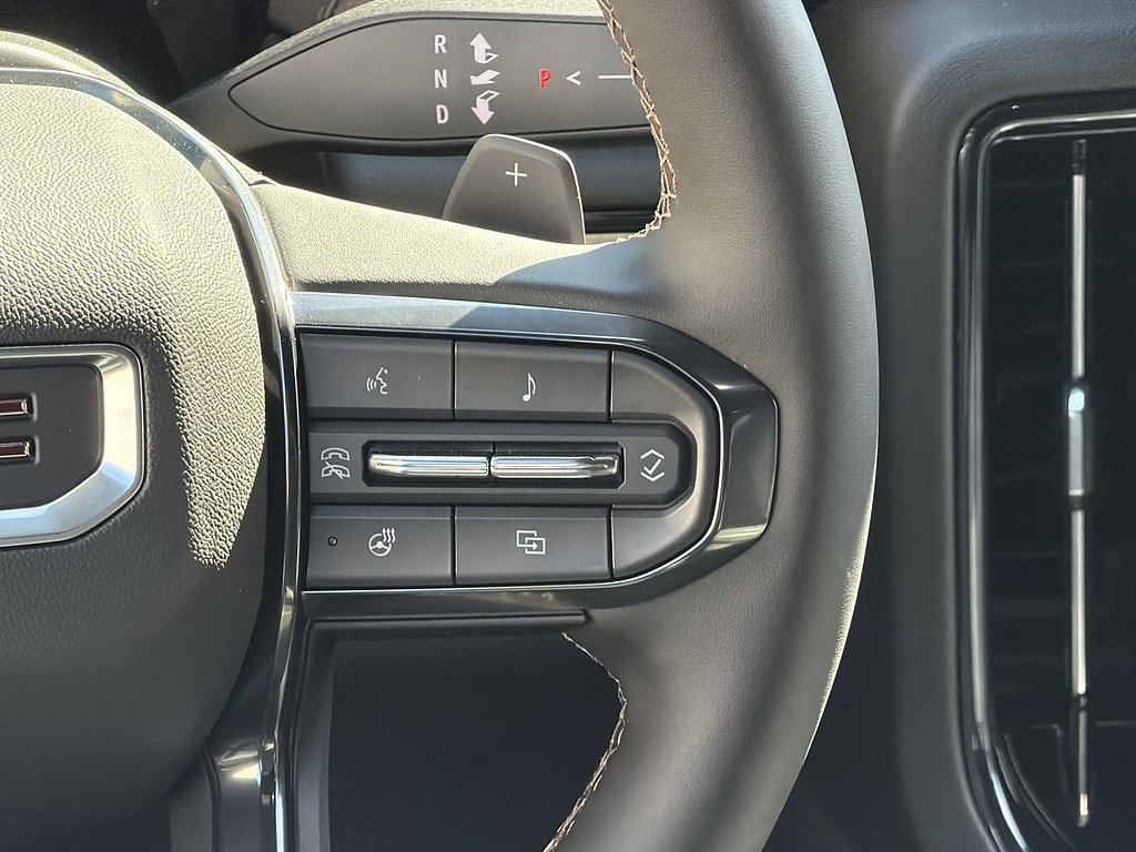 New 2026 GMC Yukon AT4 w/ AT4 Premium Plus Package AWD/4WD image 10