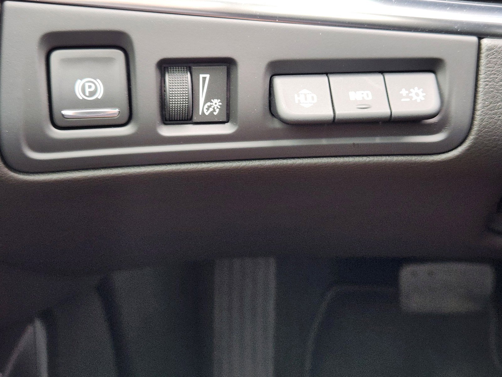 Certified 2023 Cadillac XT6 Premium Luxury w/ Technology Package AWD/4WD image 20