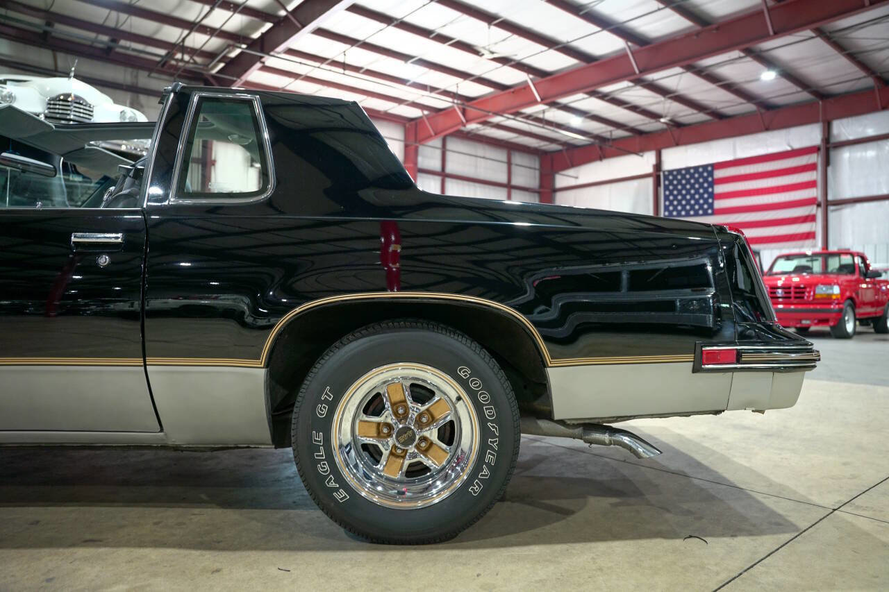 Used 1987 Oldsmobile Cutlass Supreme Salon image 5