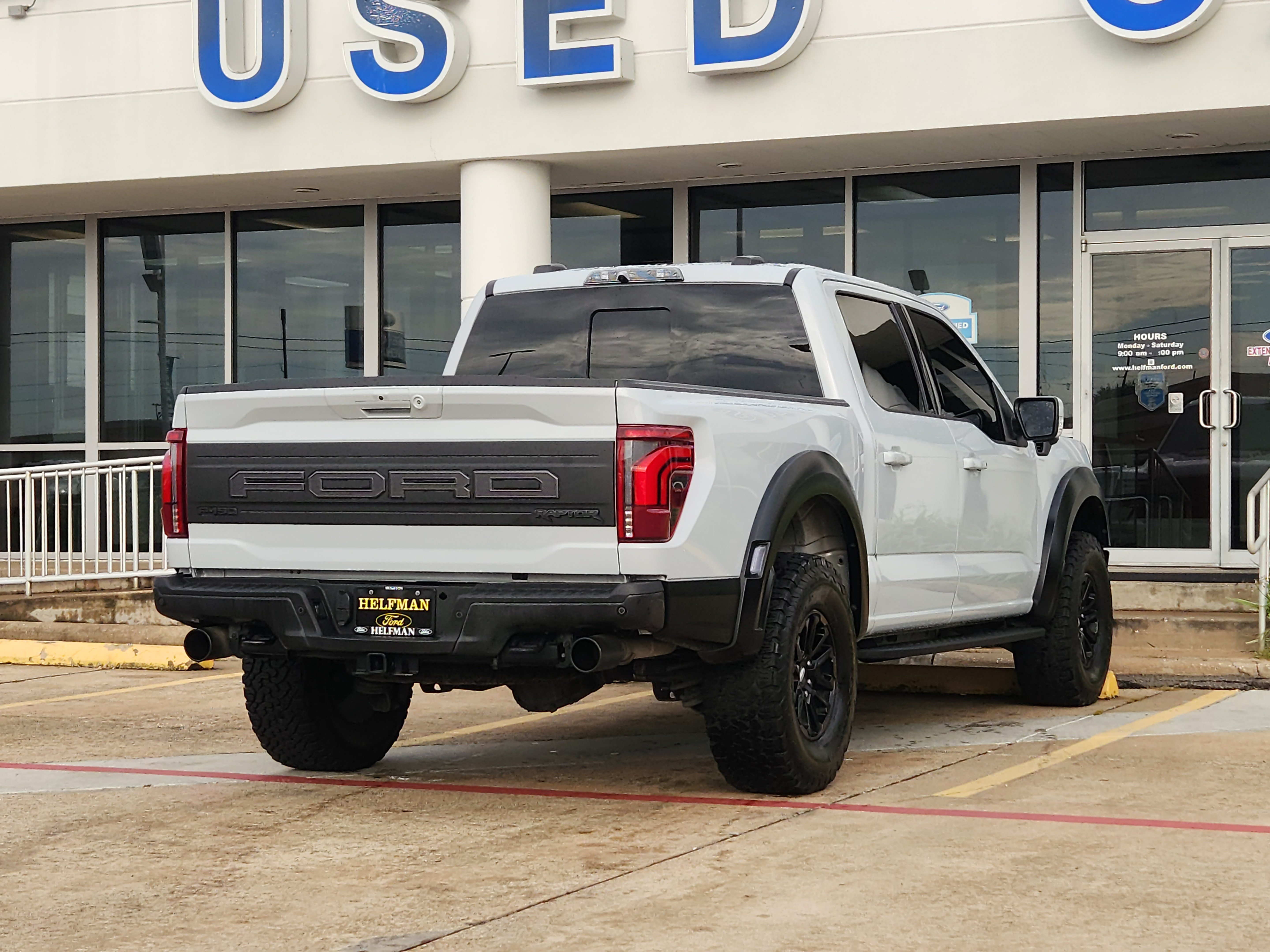 Used 2025 Ford F150 Raptor AWD/4WD image 4
