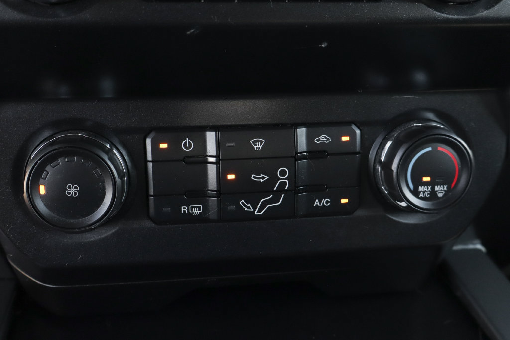 Used 2022 Ford F250 XLT w/ Black Appearance Package AWD/4WD image 42