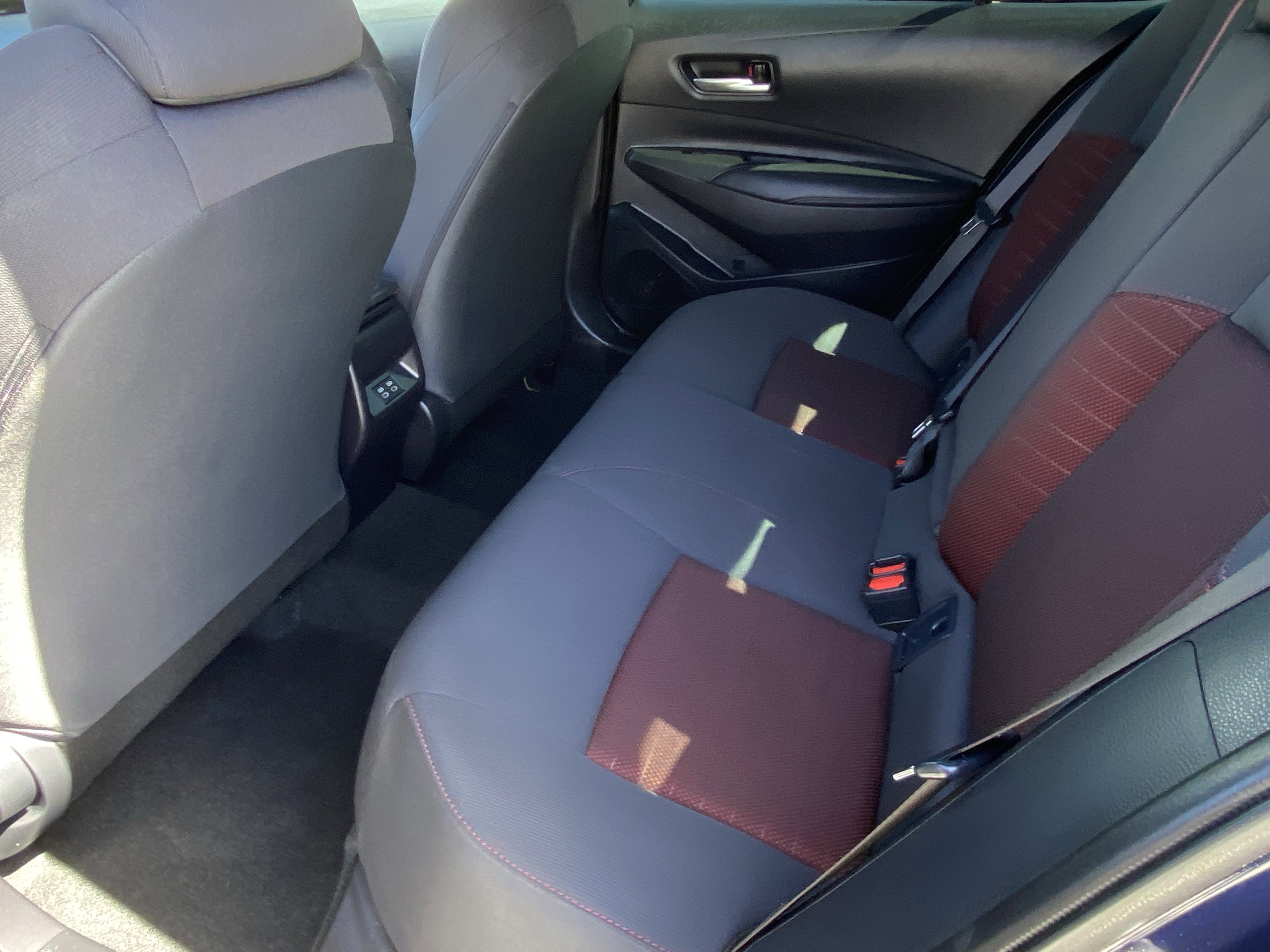 Certified 2025 Toyota Corolla SE FWD image 22