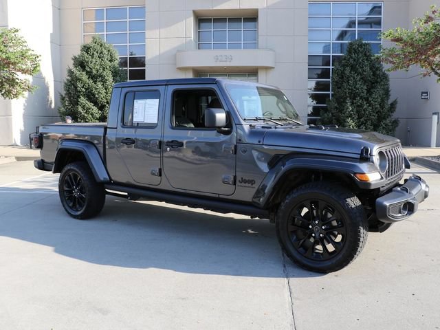 Used 2025 Jeep Gladiator Sport AWD/4WD image 1