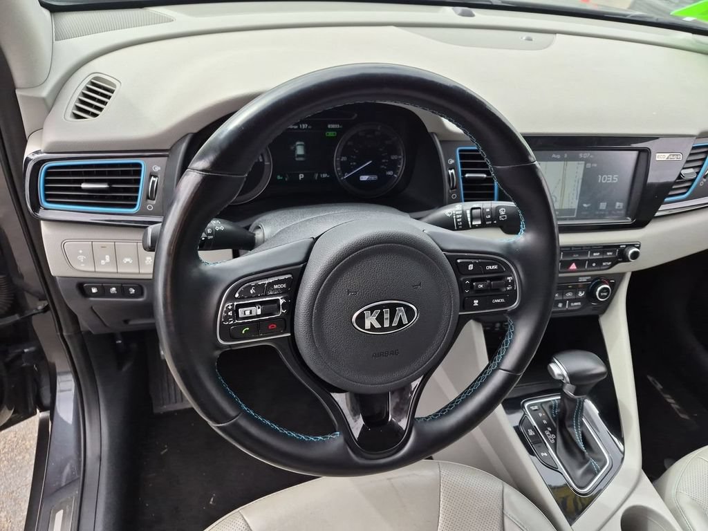 Used 2018 Kia Niro EX Premium FWD image 11