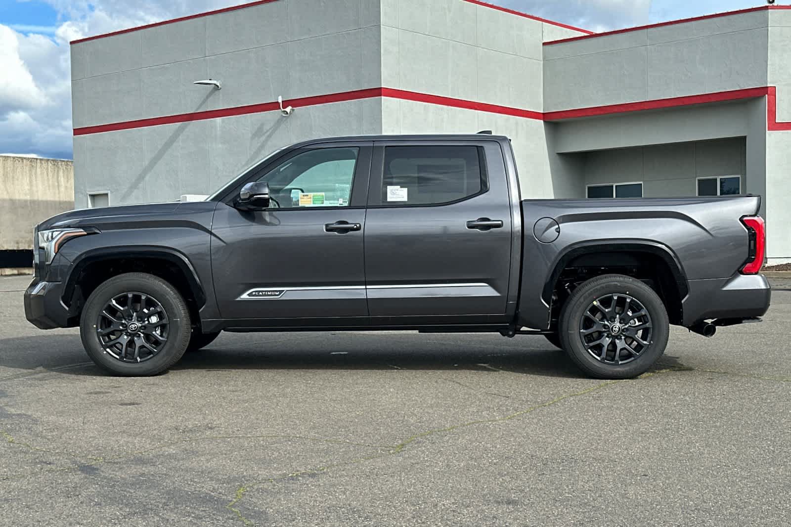 New 2026 Toyota Tundra Platinum AWD/4WD image 5