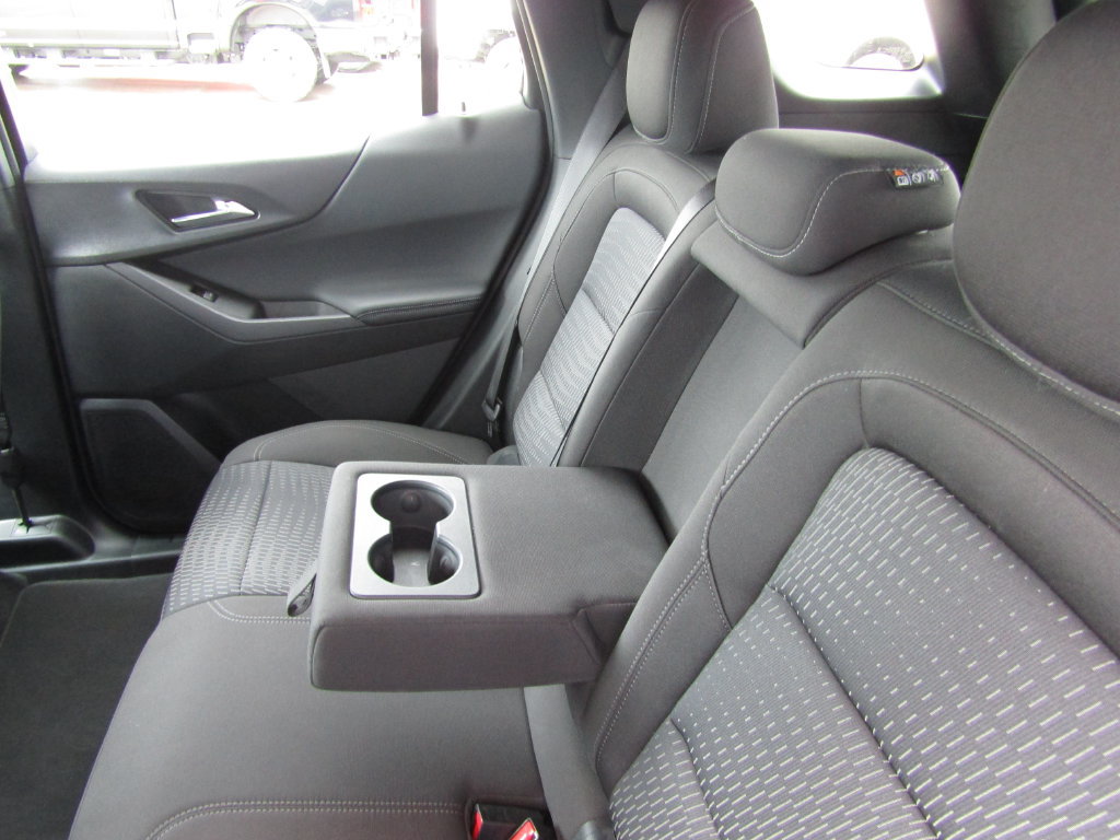 Used 2026 Chevrolet Equinox LT AWD/4WD image 31