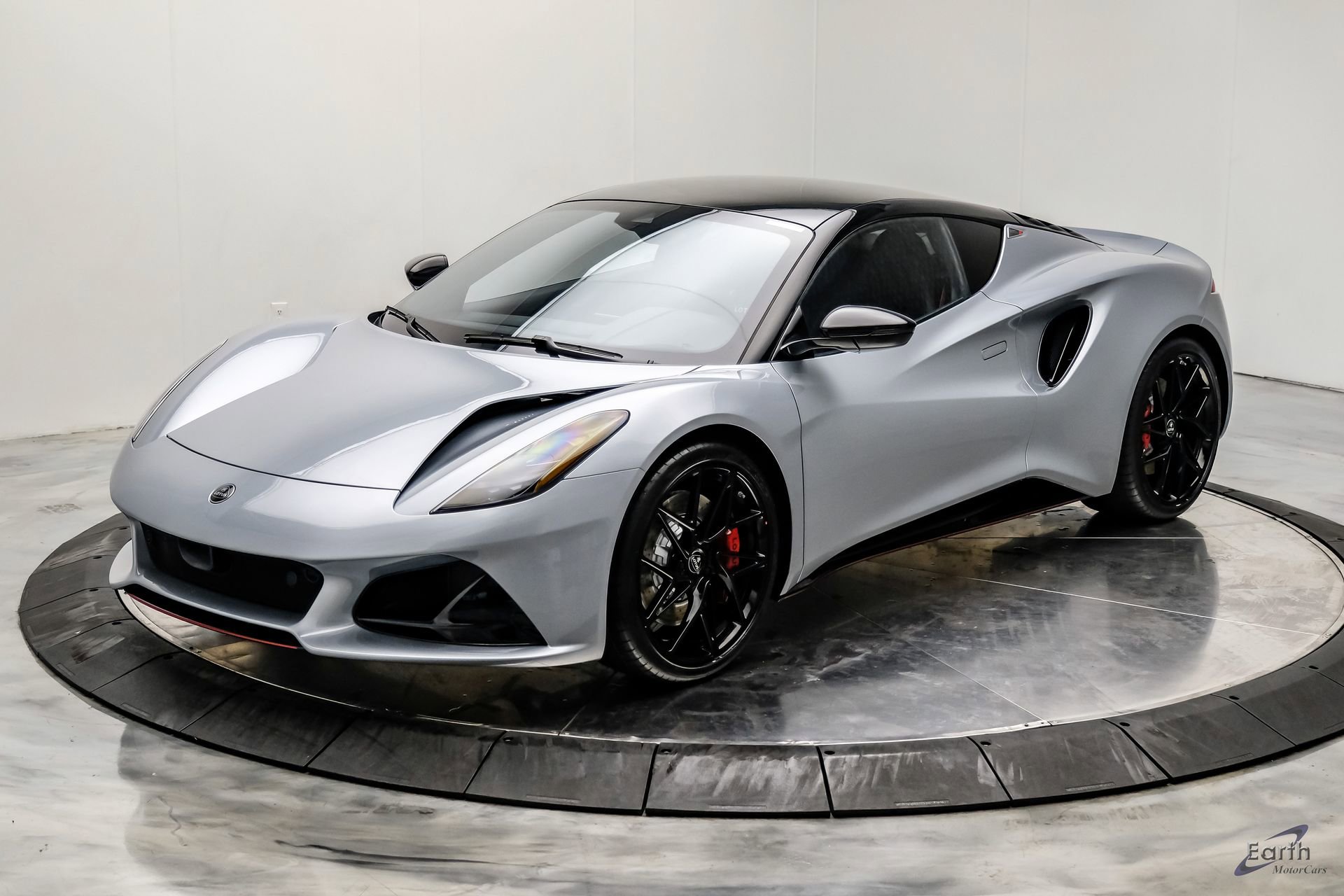 New 2026 Lotus Emira SE image 7