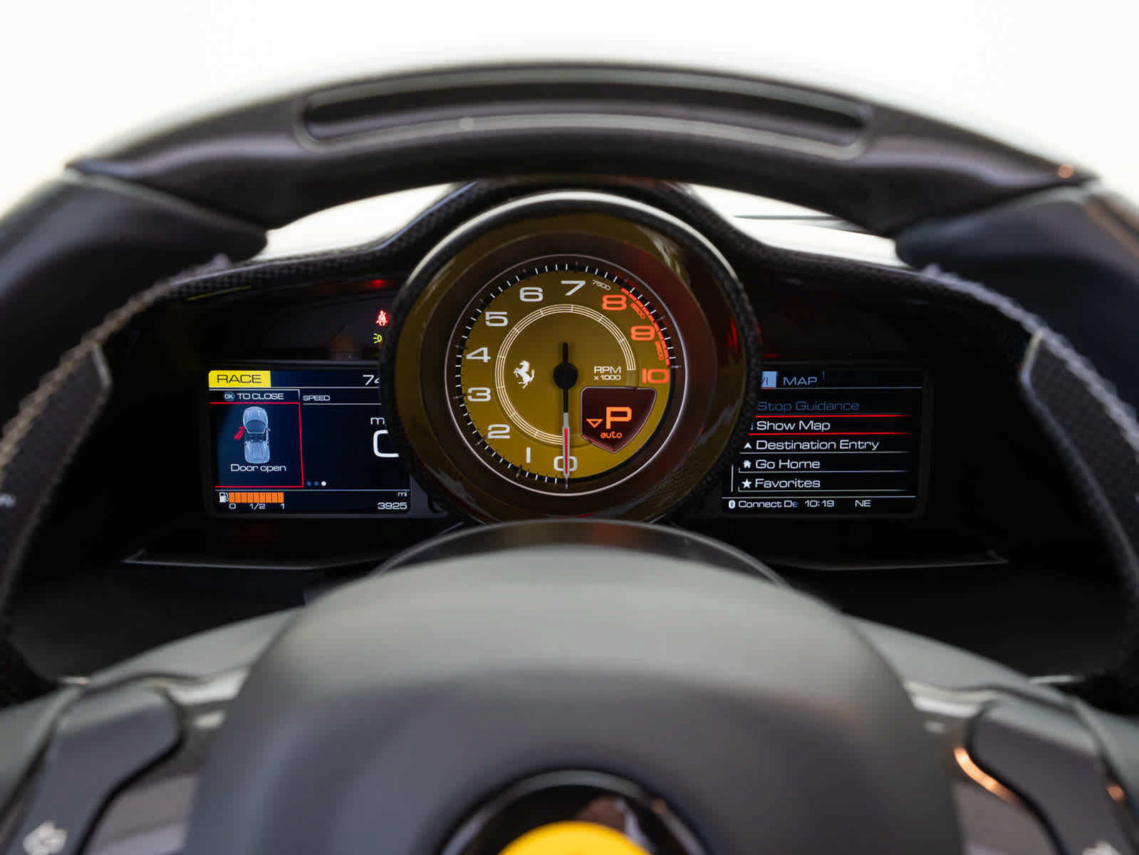 Used 2018 Ferrari 488 Spider RWD image 11
