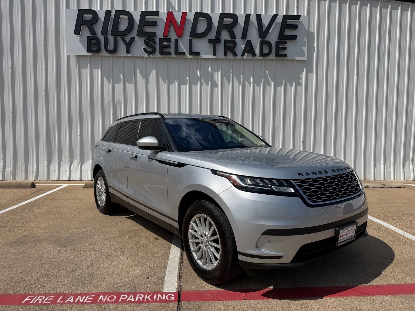 Used 2019 Land Rover Range Rover Velar AWD/4WD image 9