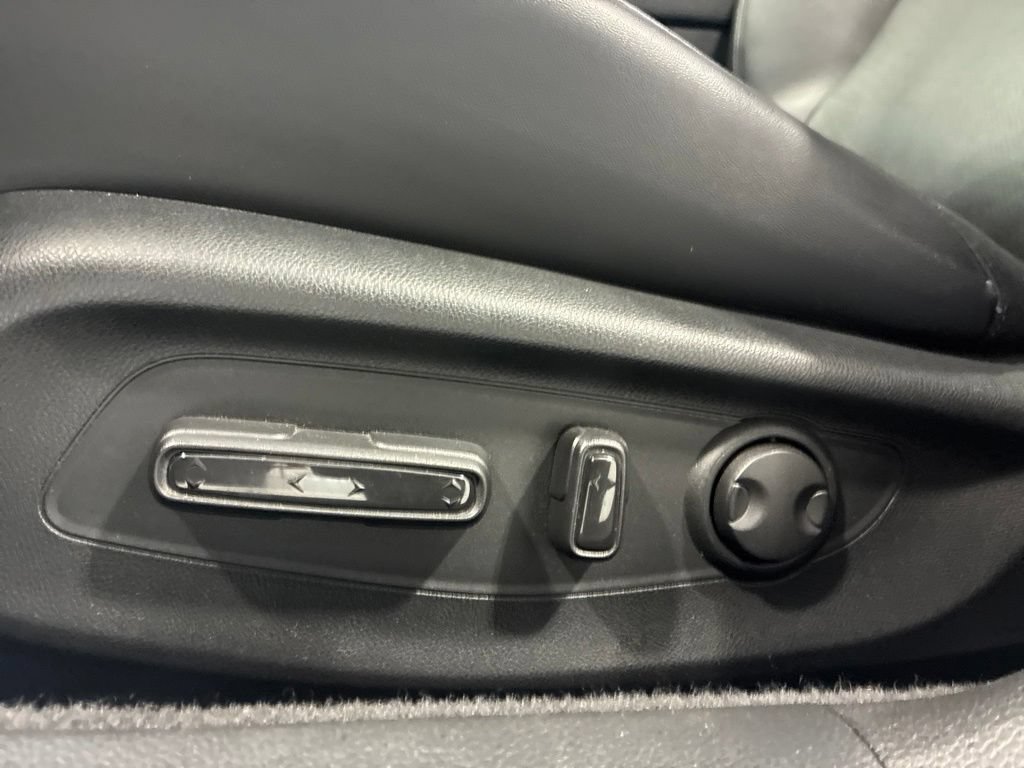 Used 2024 Honda Accord Touring image 17